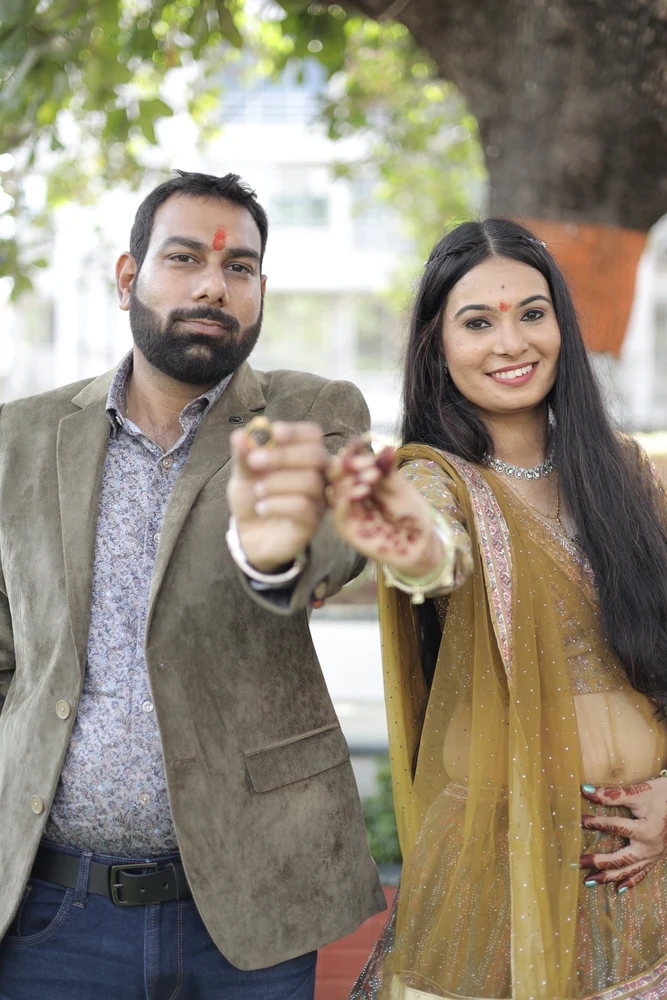 सगाई की पावन अंगूठी